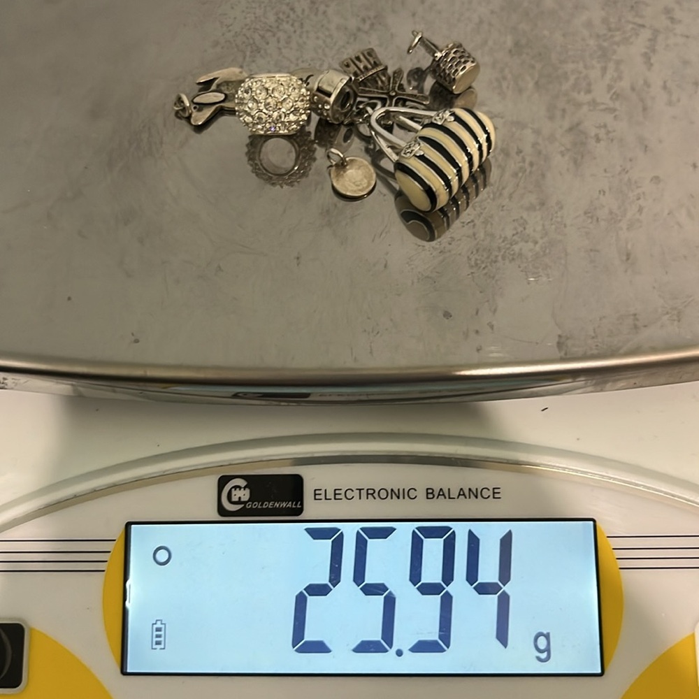 Lot of tested sterling silver charms ready to add to your charm bracelet resale - Picture 12 of 13